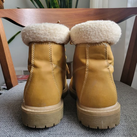 Esprit Faux fleece ladies boots 🌳 - Picture 2 of 6